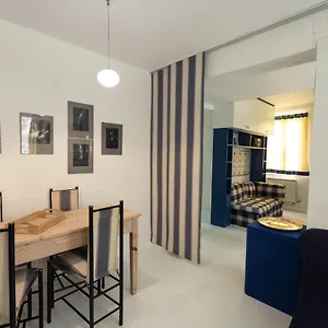 https://blueyellow-home-in-cannaregio-air-conditioning-wifi.hotelinveneto.com
