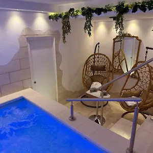https://dimora-conceria.sicilyhotelsitaly.net